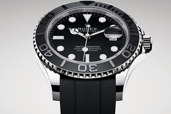 游艇名仕型-42---18CT白色黃金_02©Rolex-Alain-Costa.jpg