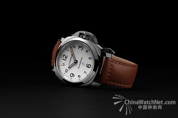 PANERAI---PAM00775_Cat_Sdr_B.jpg