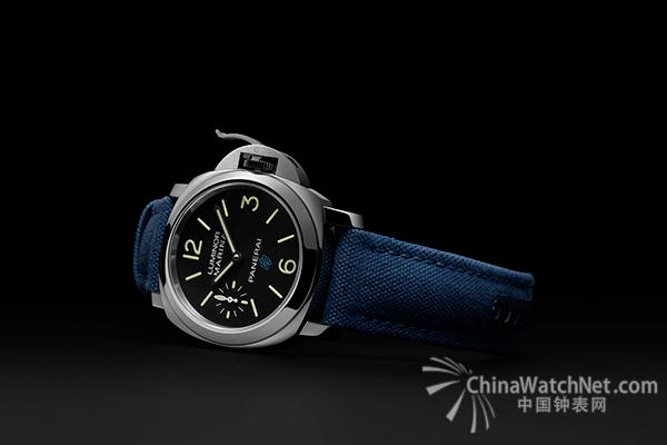 PANERAI---PAM00777_Cat_Sdr_C-1.jpg