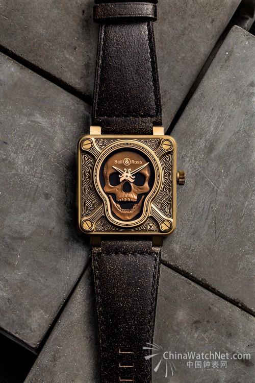 BR01-BURNING-SKULL-BRONZE_MOOD.jpg